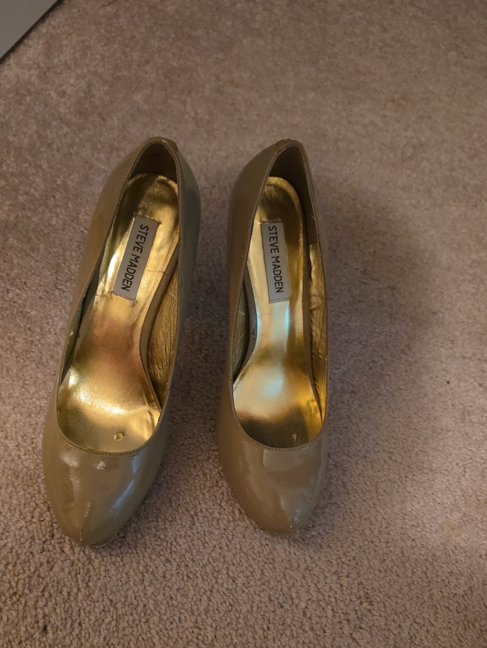 Steve Madden Tan Patent Pointed-Toe Pumps